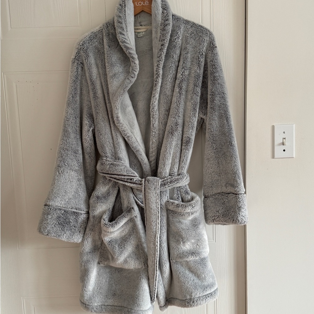 Aerie Plush Gray Robe